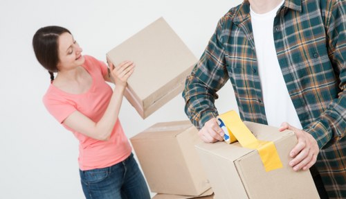 Moving truck service for homes and flats in Catford